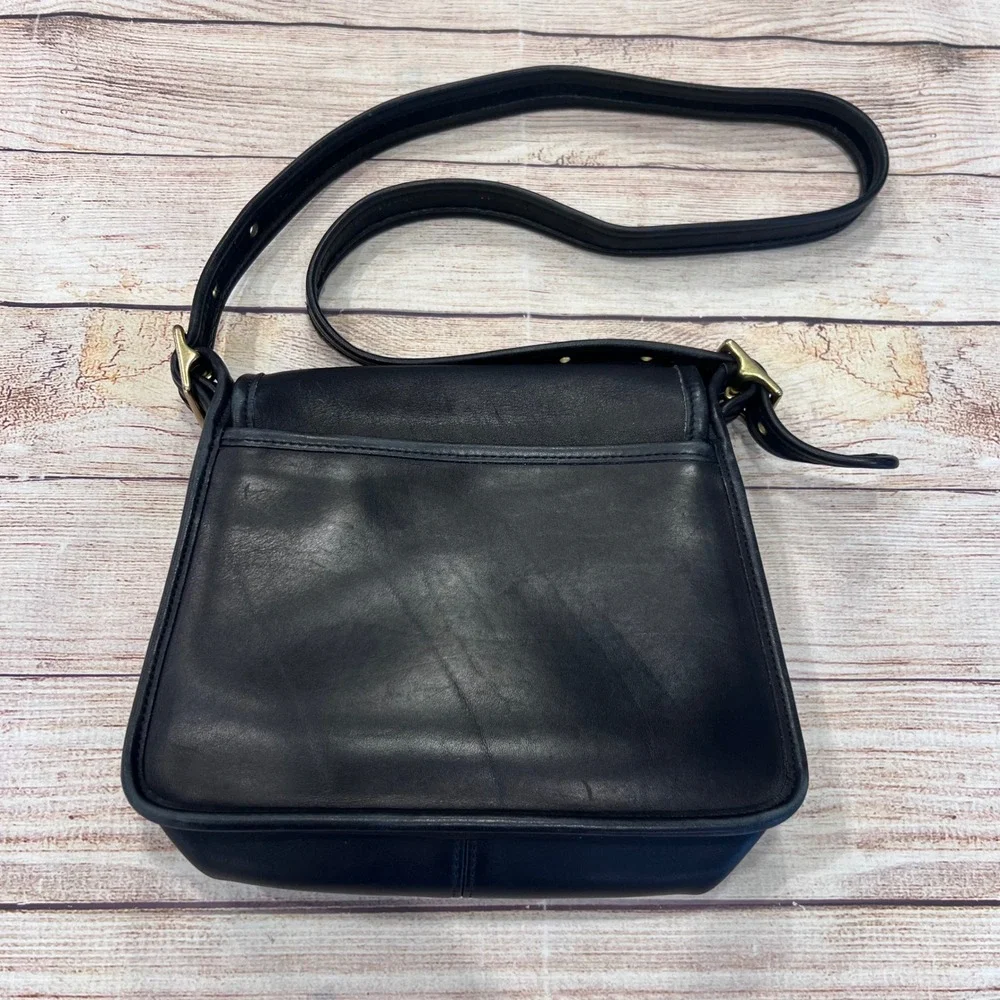 Coach‎ Ramblers Legacy Crossbody Bag Black Leather Vintage Turnlock 9061 USA